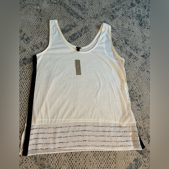 NWT J. Crew Embellished Silk-Hem Tank
Top Size M - Picture 2 of 7